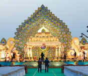 PEACOCK THEME SRI LANKA WEDDING MANDAP